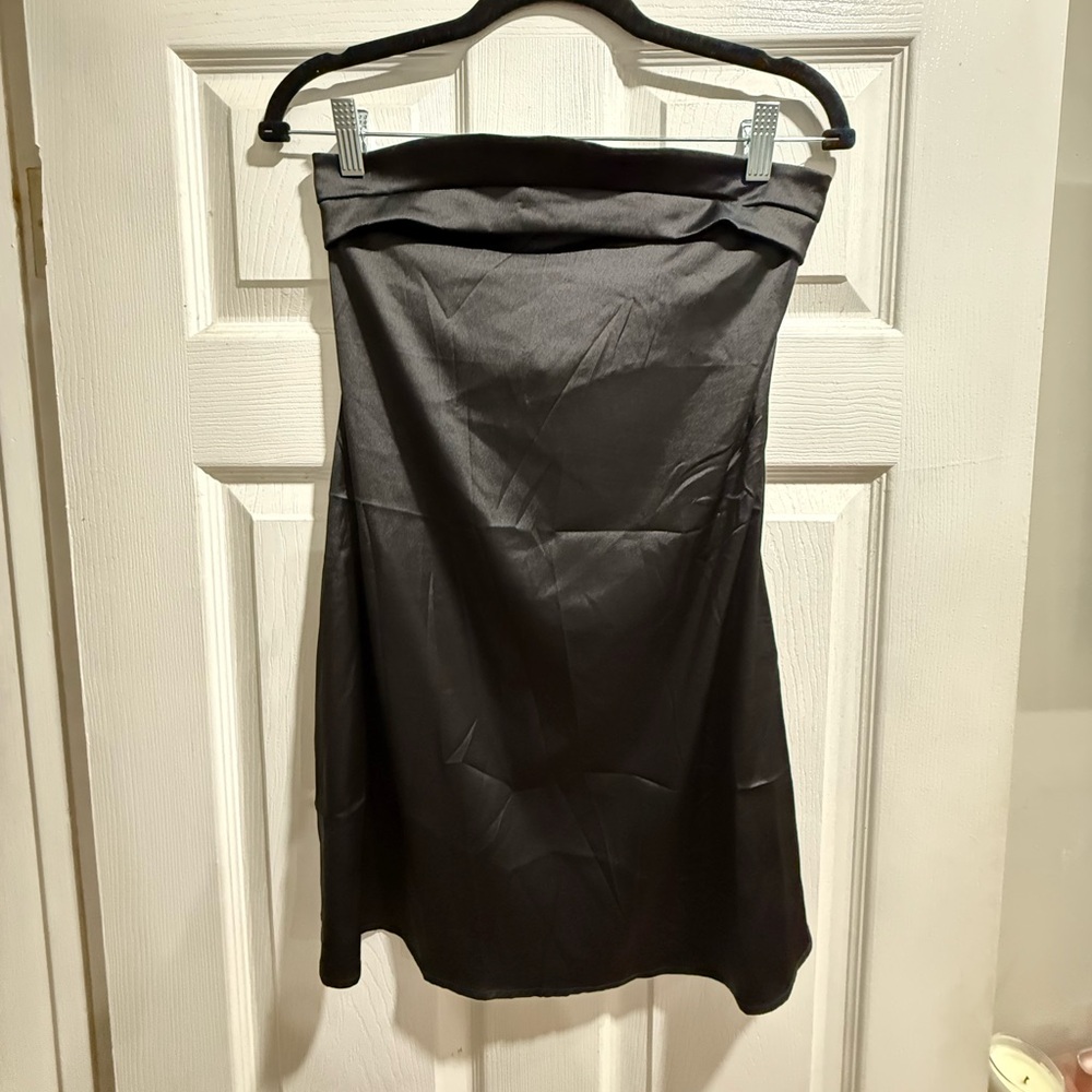 Women's Summer Cocktail Dress / Elegant, Strapless, Tube, Cut Out Back, Mini